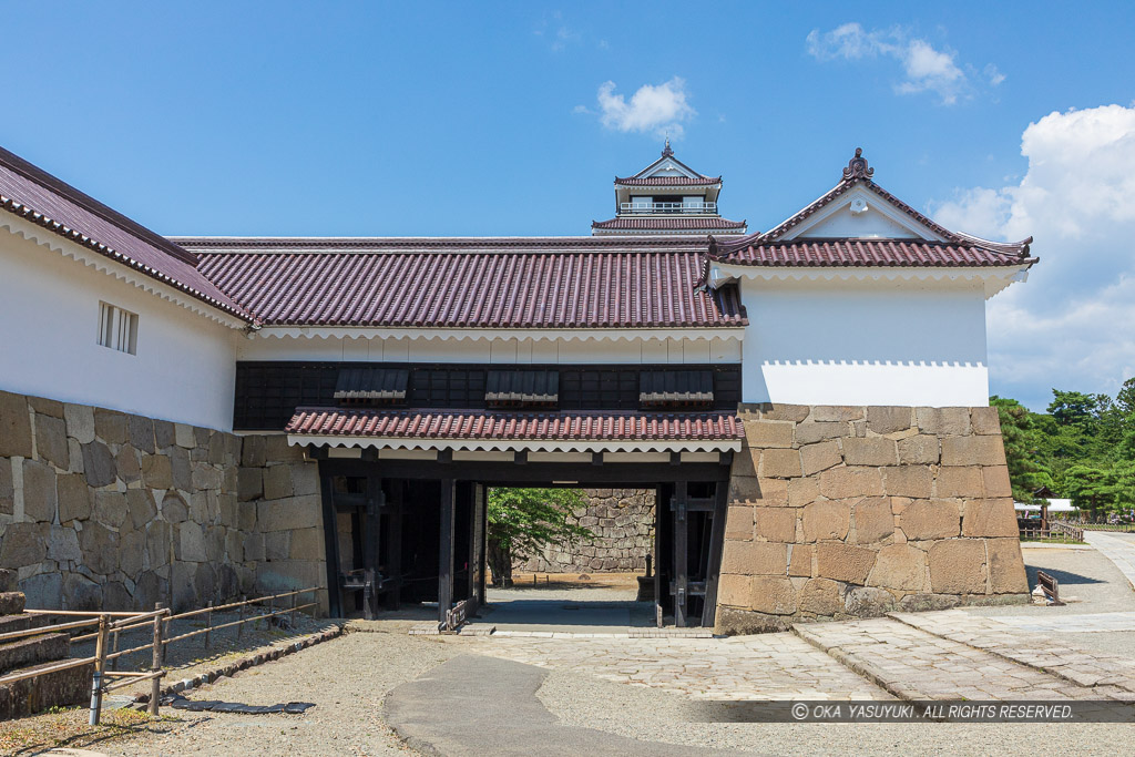 会津若松城の鉄門