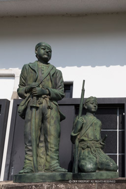 白虎隊銅像・白虎隊記念館|高解像度画像サイズ:3911 x 5866 pixels|写真番号:5D4A0079|撮影:Canon EOS 5D Mark IV