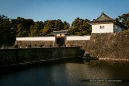 桜田門｜高解像度画像サイズ：3941 x 2622 pixels｜写真番号：100-2941S53B｜撮影：Canon EOS-1DS