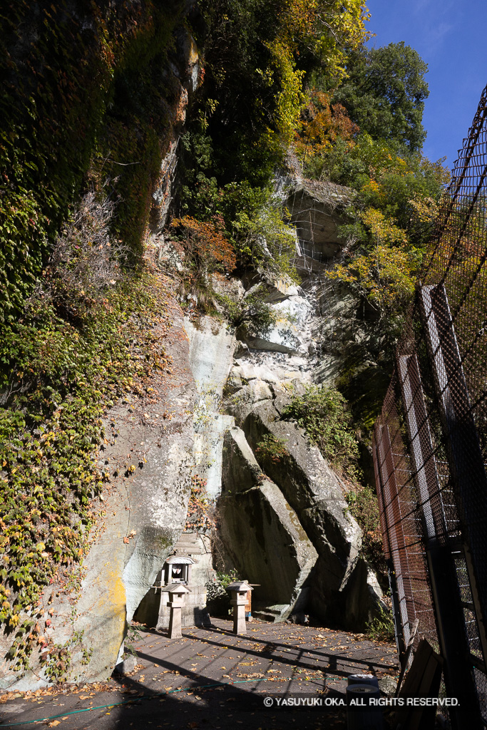 朝日山不動寺・笏谷石・石丁場（採掘場）・足羽山