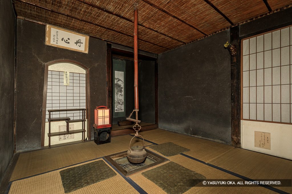 丹巌洞草庵