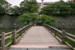 御廊下橋・2004年 | 高解像度画像サイズ：4064 x 2704 pixels | 写真番号：53BS5957 | 撮影：Canon EOS-1DS