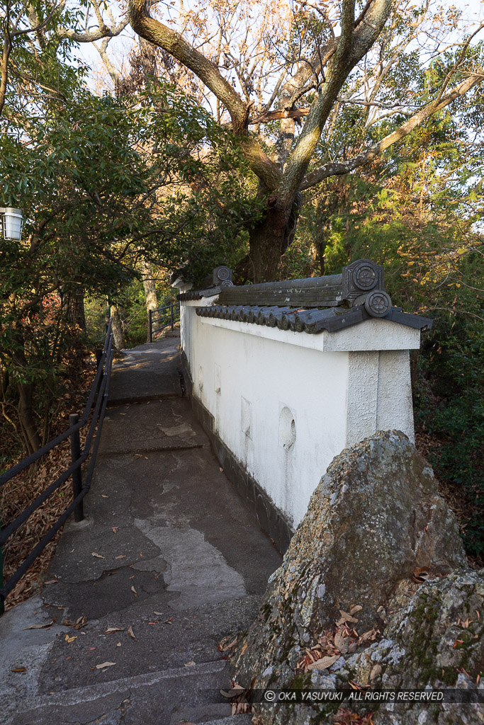 岐阜城の七間土塀