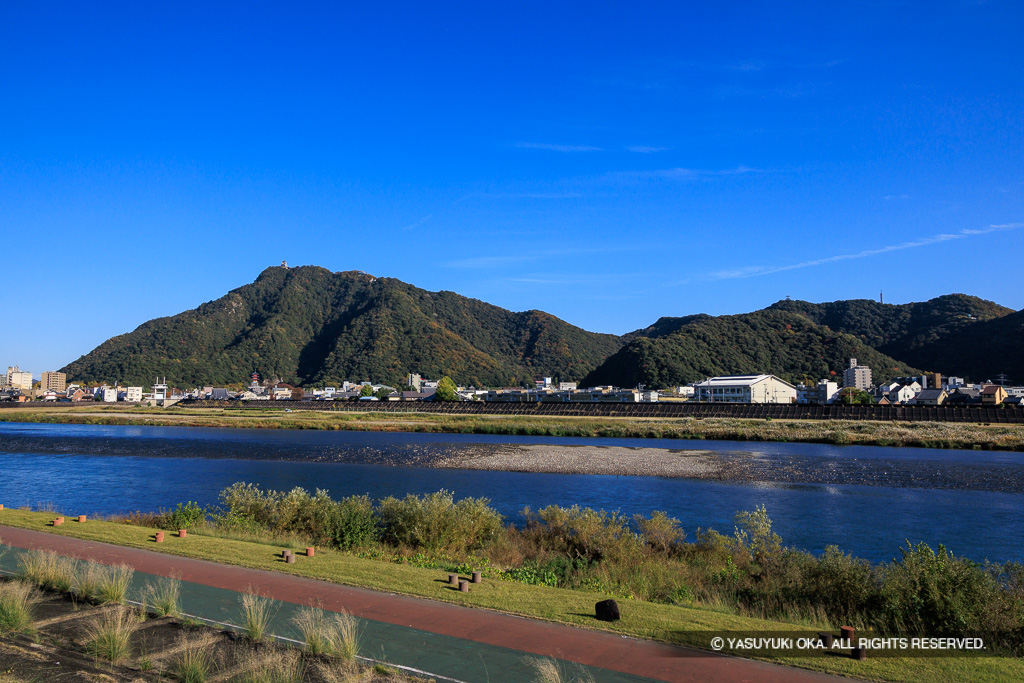 長良川と岐阜城