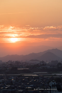 岐阜城の夕景｜高解像度画像サイズ：4390 x 6585 pixels｜写真番号：5D4A7802｜撮影：Canon EOS 5D Mark IV