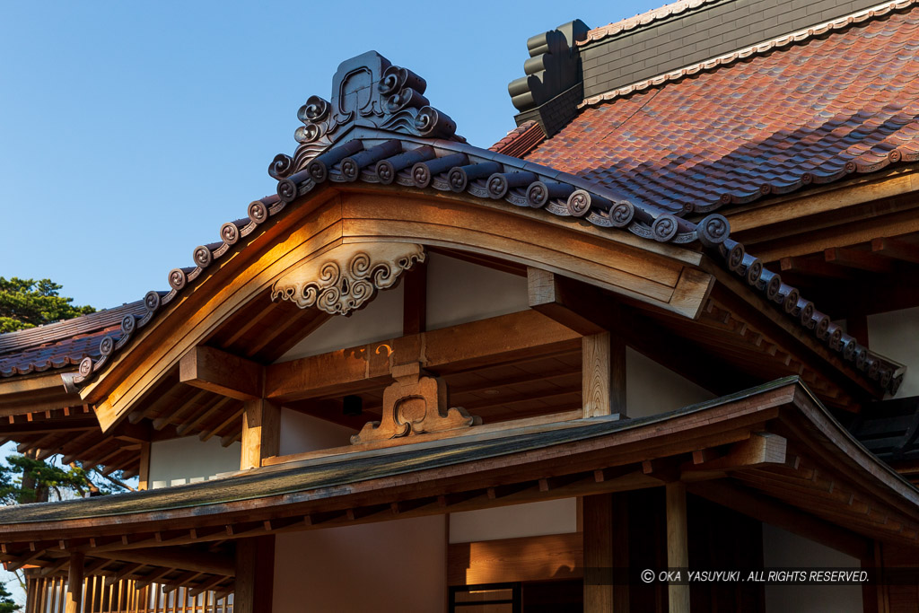 函館奉行所の玄関屋根意匠