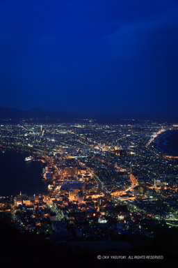 函館の夜景・世界三大夜景|高解像度画像サイズ:3273 x 4909 pixels|写真番号:1DX_0204|撮影:Canon EOS-1D X