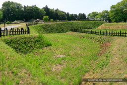 秩父曲輪と二の曲輪の空掘 | 高解像度画像サイズ：6480 x 4320 pixels | 写真番号：5DSA7030 | 撮影：Canon EOS 5DS