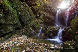 御主殿の滝｜高解像度画像サイズ：1440 x 960 pixels｜写真番号：155-5521_IMG｜撮影：Canon EOS D30