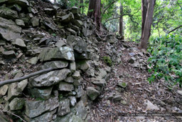 柵門跡付近東側の石垣｜高解像度画像サイズ：6258 x 4172 pixels｜写真番号：5DSA6317｜撮影：Canon EOS 5DS