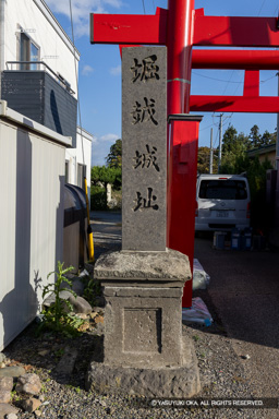 堀越城址石碑 | 高解像度画像サイズ：5148 x 7719 pixels | 写真番号：344A2294 | 撮影：Canon EOS R5
