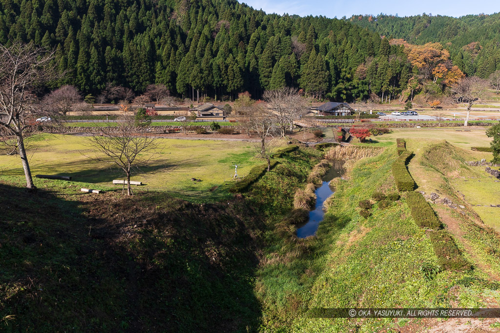 朝倉義景館の堀跡