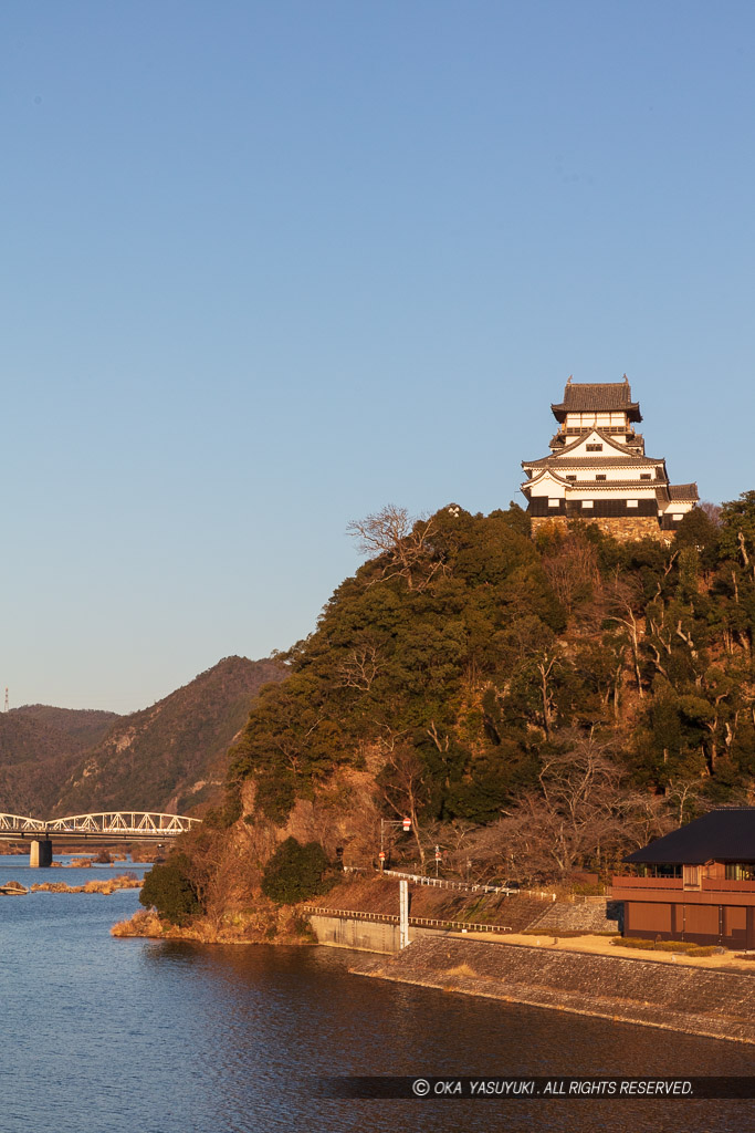 木曽川と犬山城