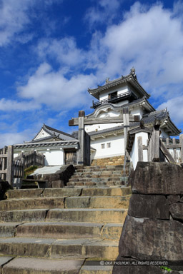 掛川城天守下門跡から｜高解像度画像サイズ：4480 x 6720 pixels｜写真番号：5D4A2723｜撮影：Canon EOS 5D Mark IV