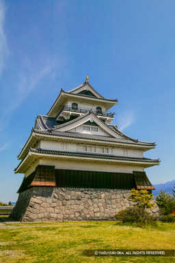 上山城模擬天守 | 高解像度画像サイズ：2704 x 4064 pixels | 写真番号：100-1187S53B | 撮影：Canon EOS-1DS