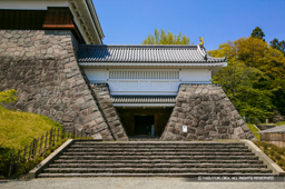 上山城模擬城門 | 高解像度画像サイズ：4064 x 2704 pixels | 写真番号：100-1229S53B | 撮影：Canon EOS-1DS