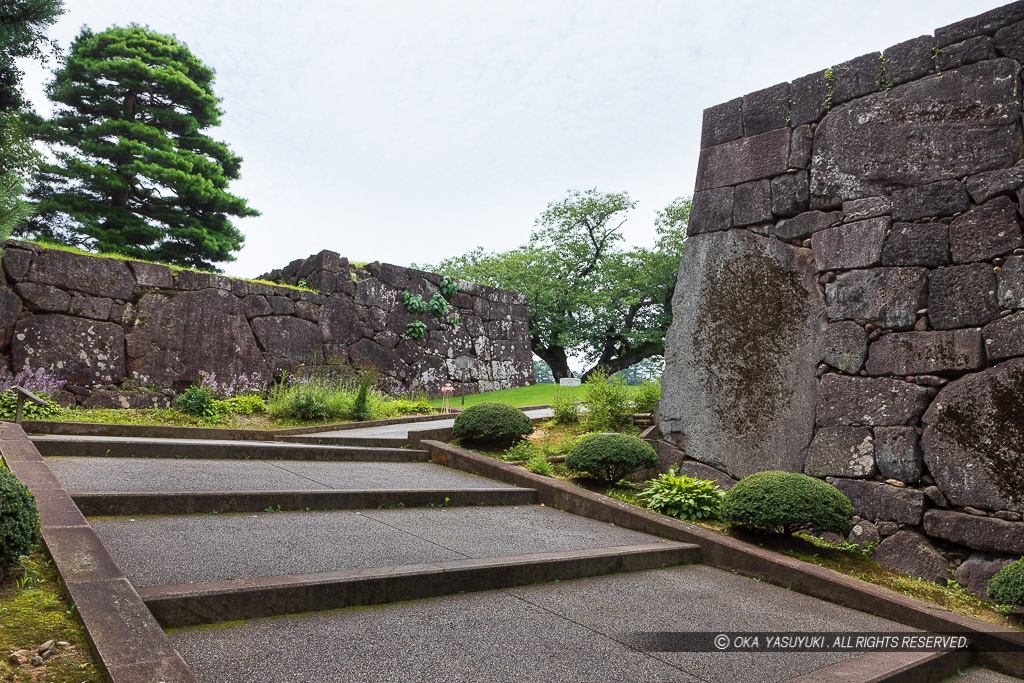 金沢城大手門（尾坂門）跡