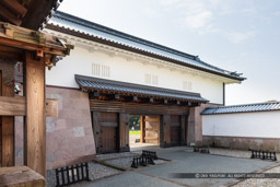 金沢城河北門二の門|高解像度画像サイズ:6720 x 4480 pixels|写真番号:5D4A8002|撮影:Canon EOS 5D Mark IV
