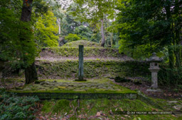 前田利家の墓・野田山墓地｜高解像度画像サイズ：4029 x 2681 pixels｜写真番号：53BS6949｜撮影：Canon EOS-1DS