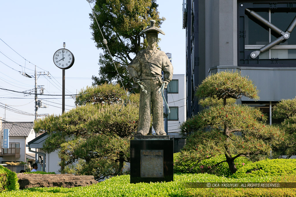 太田道灌銅像