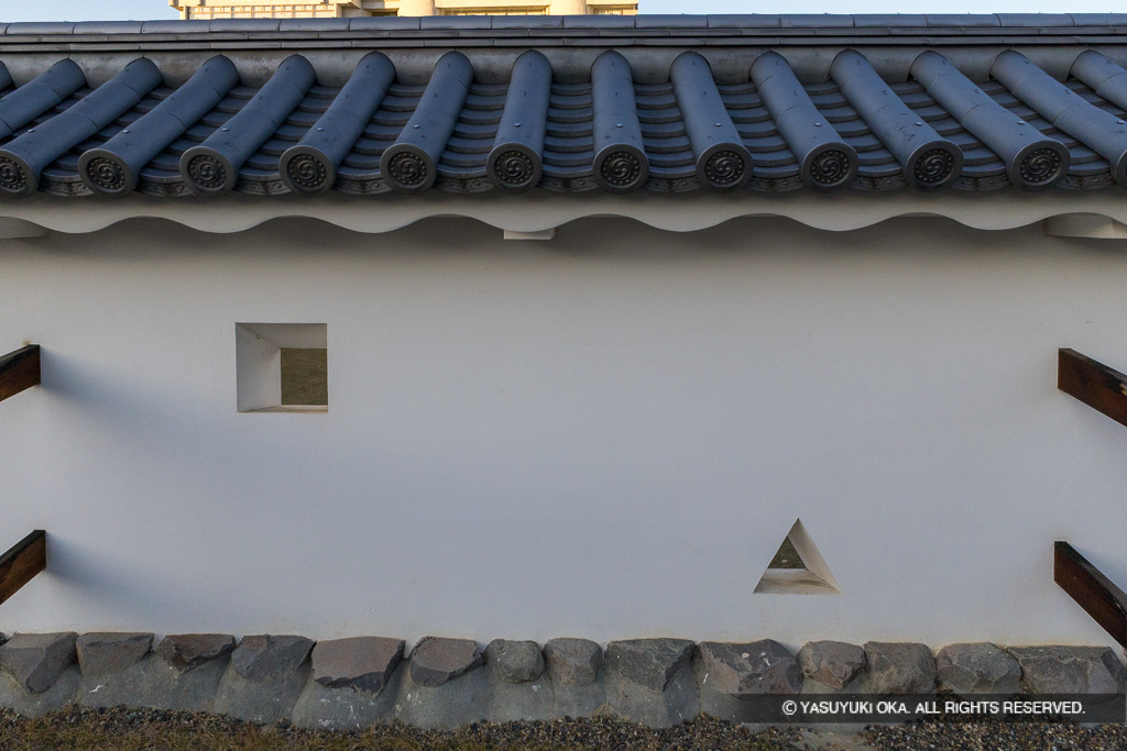 山手渡虎口の土塀