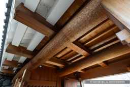 鉄門の梁 | 高解像度画像サイズ：8192 x 5464 pixels | 写真番号：6F1A4278 | 撮影：Canon EOS R5m2