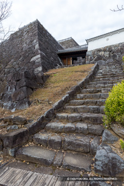 稲荷曲輪門 | 高解像度画像サイズ:5464 x 8192 pixels | 写真番号:6F1A4343 | 撮影:Canon EOS R5m2