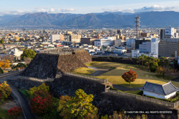 城のホテル甲府ヒストリアラウンジから見た甲府城 | 高解像度画像サイズ：7759 x 5176 pixels | 写真番号：6F1A4587 | 撮影：Canon EOS R5m2