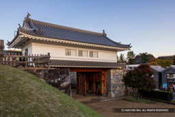 山手渡櫓門 | 高解像度画像サイズ:8192 x 5464 pixels | 写真番号:6F1A4668 | 撮影:Canon EOS R5m2