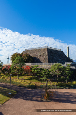 稲荷曲輪から本丸天守台 | 高解像度画像サイズ：5178 x 7763 pixels | 写真番号：6F1A4766 | 撮影：Canon EOS R5m2