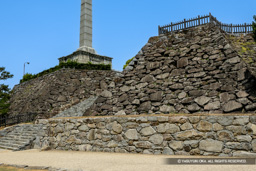 中の門跡・鉄門跡（再建前） | 高解像度画像サイズ：4992 x 3328 pixels | 写真番号：VJ7Z7466 | 撮影：Canon EOS-1Ds Mark II
