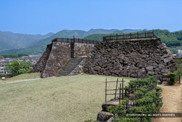 天守台 | 高解像度画像サイズ：4992 x 3328 pixels | 写真番号：VJ7Z7482 | 撮影：Canon EOS-1Ds Mark II