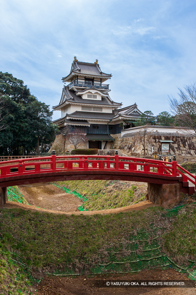 空掘・土橋・模擬天守