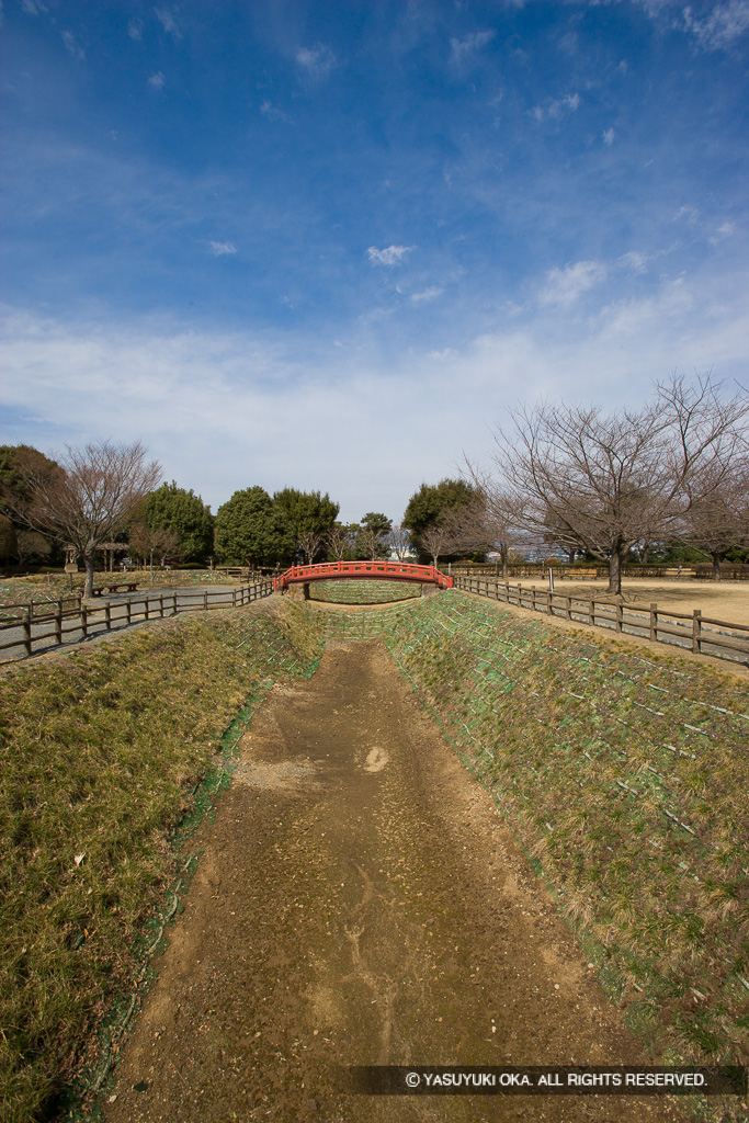主郭空堀・小山城