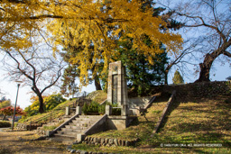 柳原口内土塁 | 高解像度画像サイズ：6720 x 4480 pixels | 写真番号：5D4A0189 | 撮影：Canon EOS 5D Mark IV