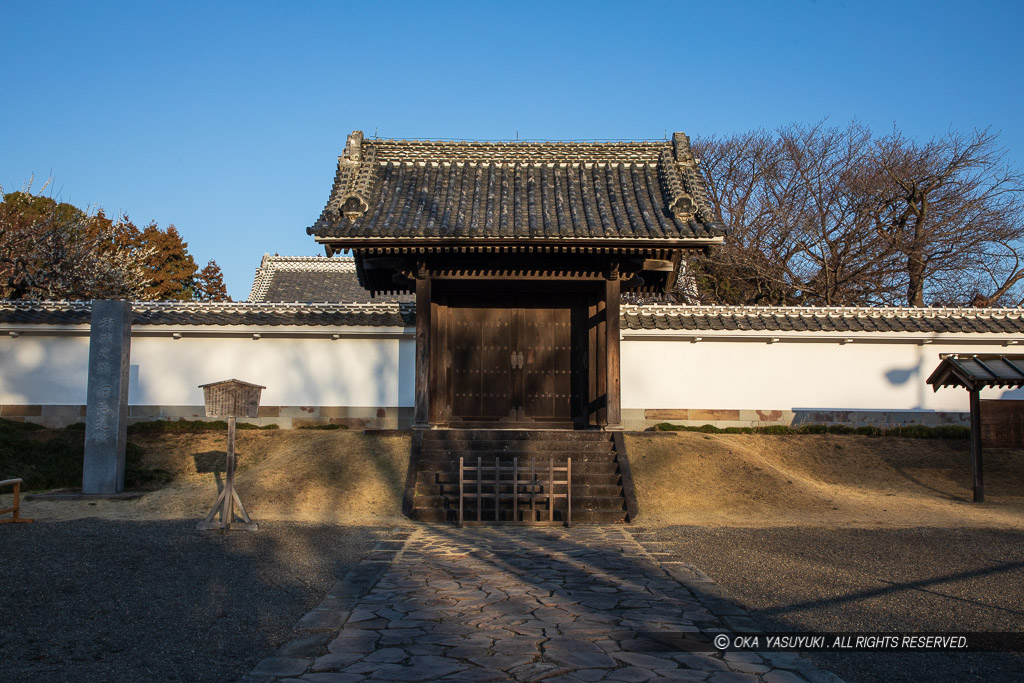 正門・正門附塀