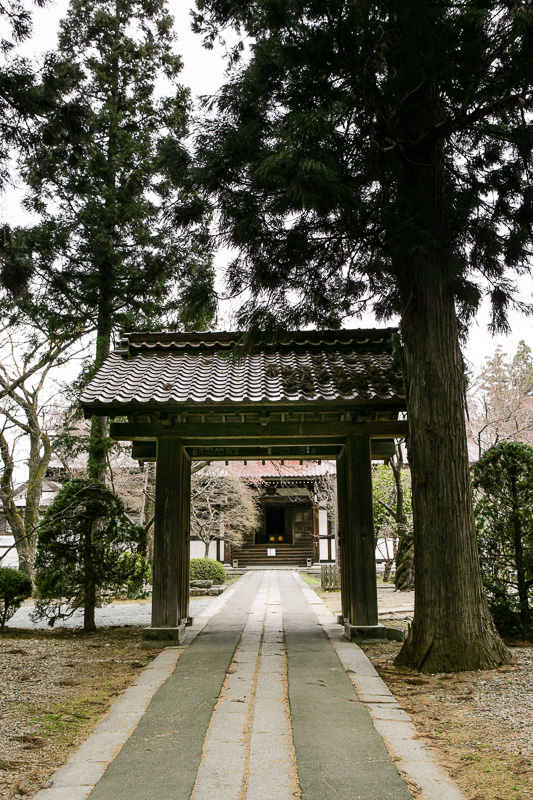 移築城門・報恩寺