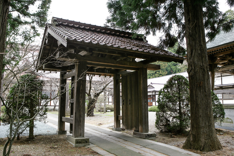 移築城門・報恩寺