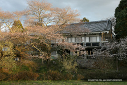 長篠城址史跡保存館 | 高解像度画像サイズ：5440 x 3626 pixels | 写真番号：1P3J6614 | 撮影：Canon EOS-1Ds Mark III
