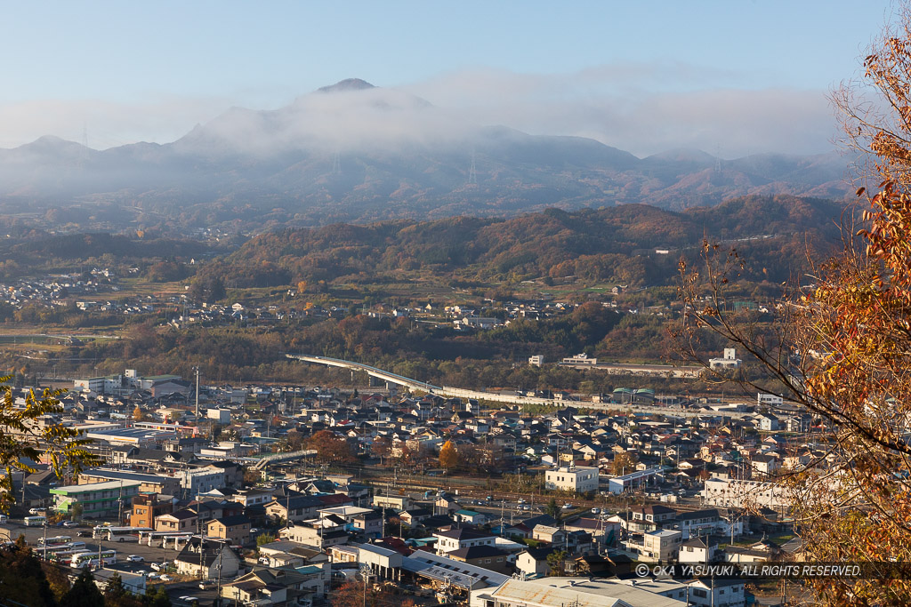 沼田城から西を望む