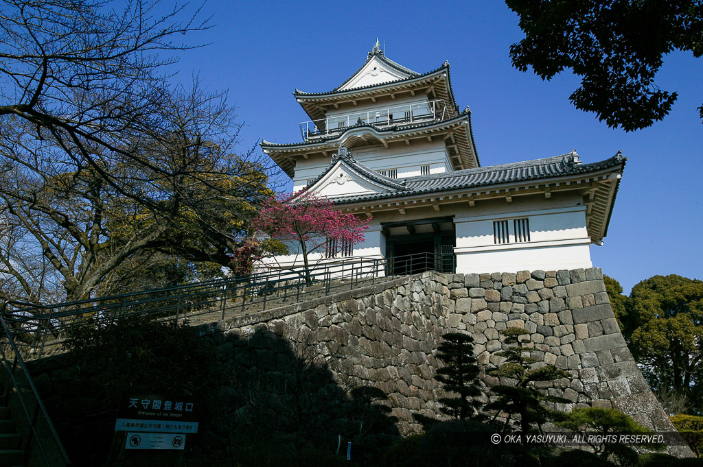 小田原城天守南面（2004年）