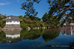 二の丸隅櫓と学橋・二の丸東掘｜高解像度画像サイズ：8688 x 5792 pixels｜写真番号：5DSA2835｜撮影：Canon EOS 5DS