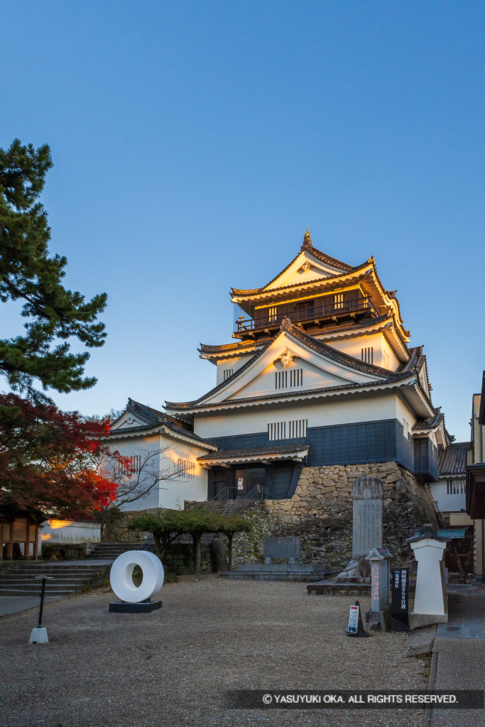 岡崎城天守・本丸から