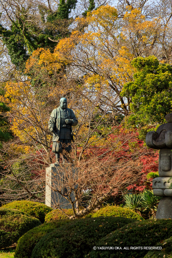 徳川家康銅像