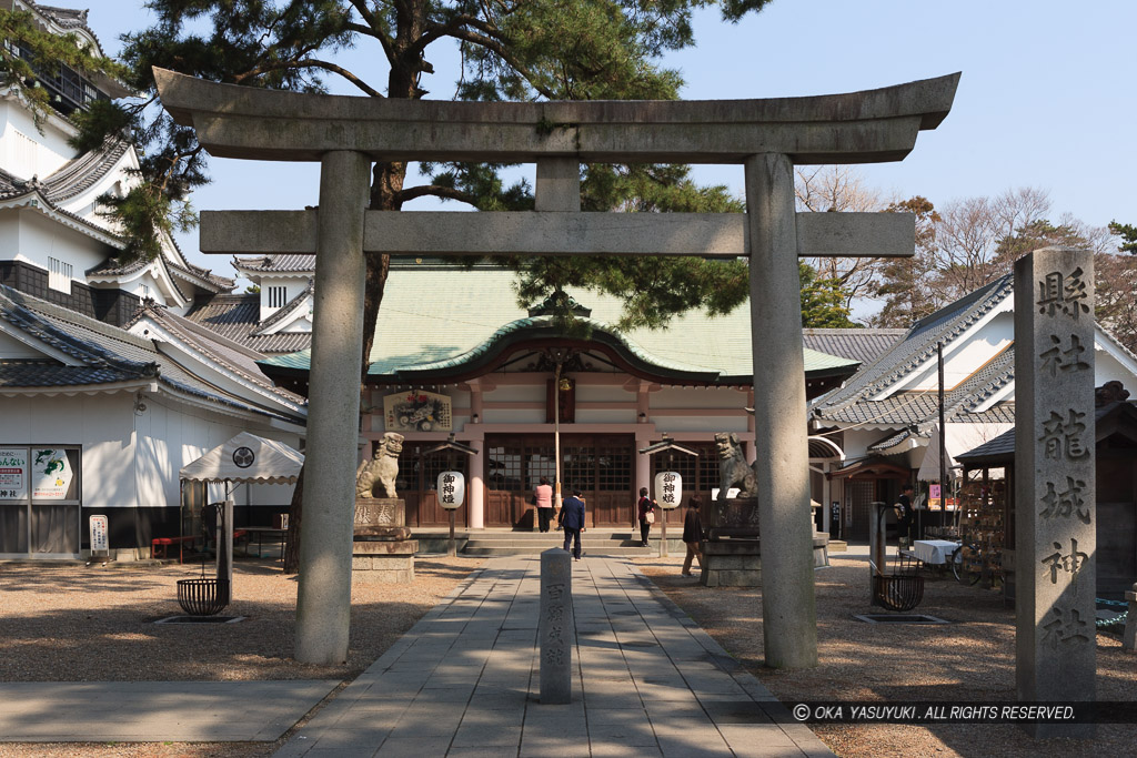 龍城神社