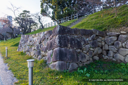 菅生川端石垣の横矢枡形 | 高解像度画像サイズ：8192 x 5464 pixels | 写真番号：344A4412 | 撮影：Canon EOS R5