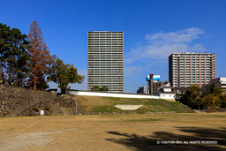 菅生曲輪から東曲輪 | 高解像度画像サイズ：6720 x 4480 pixels | 写真番号：5D4A3599 | 撮影：Canon EOS 5D Mark IV