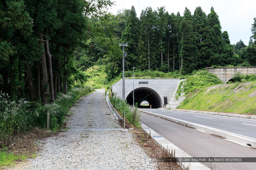 鍬掛コース・登山道・砂山トンネル