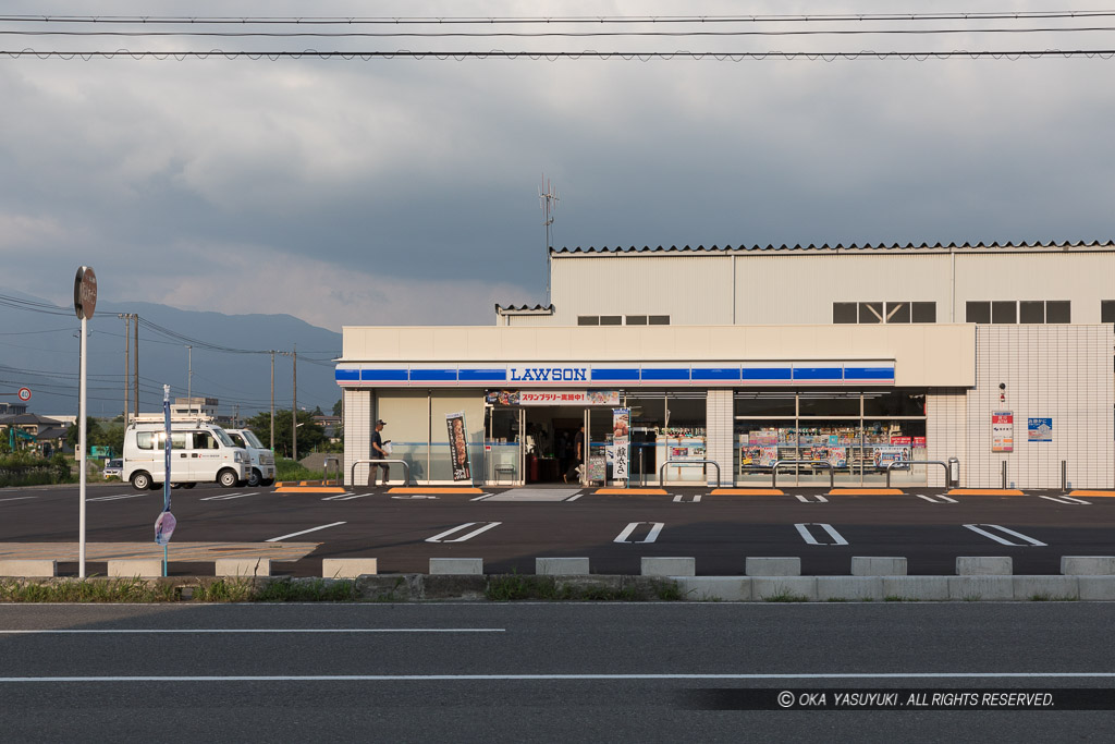 砂山トンネル前のコンビニ・2017年開店