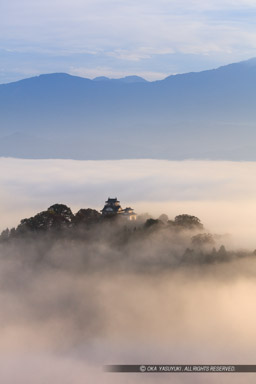 雲海・日の出｜高解像度画像サイズ：5703 x 8554 pixels｜写真番号：5DSA2320-Edit｜撮影：Canon EOS 5DS